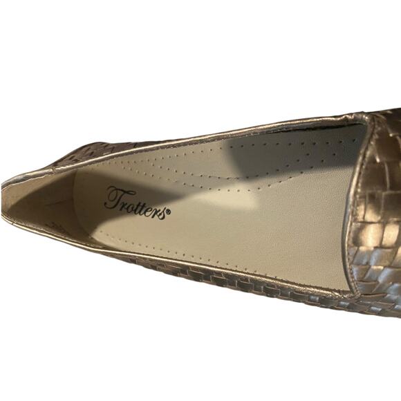 Trotters Liz Loafers Womens 9M Gold Woven Leather Slip On Comfort Shoe Flats NEW - Picture 3 of 8